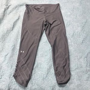 Gray Under Armour 7/8 length leggings